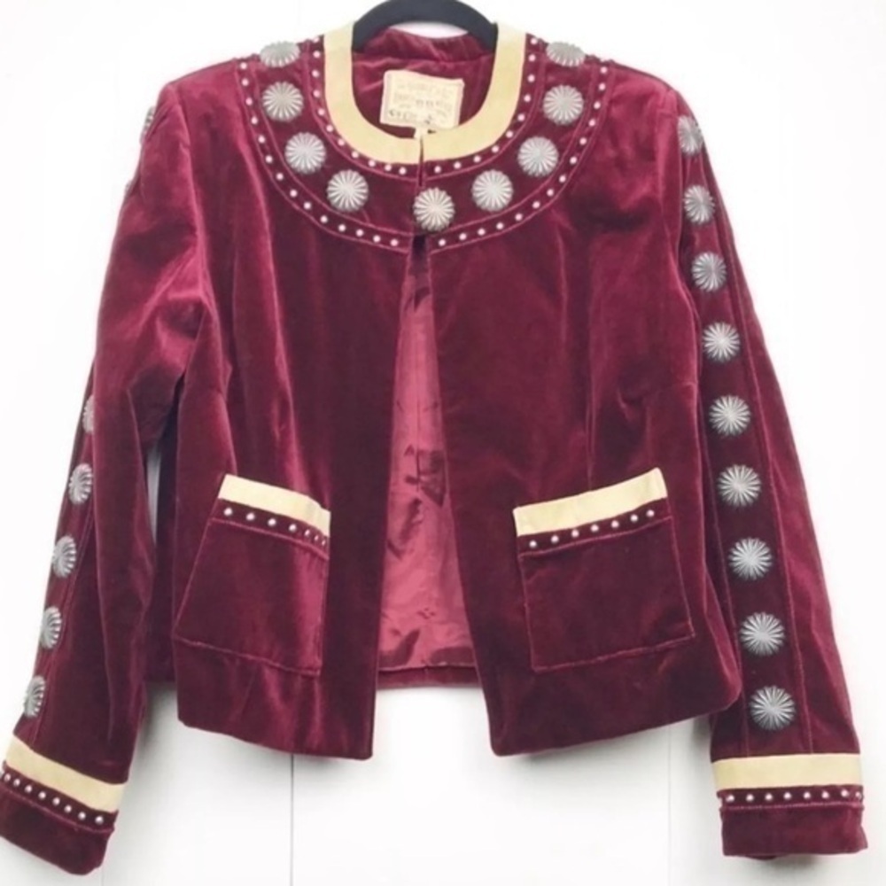 Double D Ranch Velvet Concho Beaded Womens Western Bolero - Picture 2 of 9